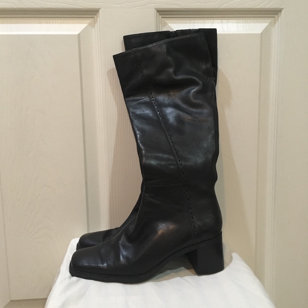 Bandolino Leather Boots